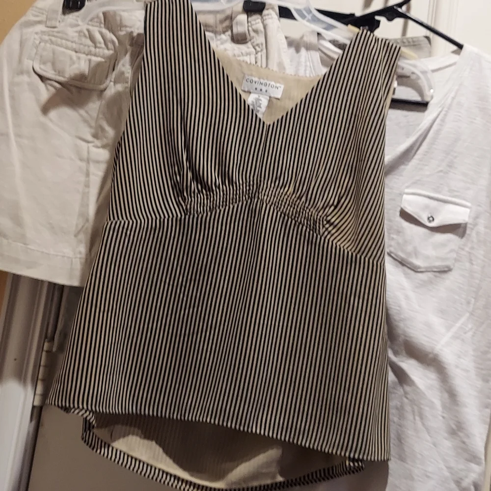 FINALPRICE🔥4 PC bundle 2 skirt tan and 2 top(one mini skirt shorts) - Picture 4 of 17